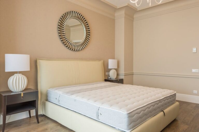 Matratze richtig wählen: Härtegrad, Material und Lattenrost für besseren Schlaf ohne Fehlkauf